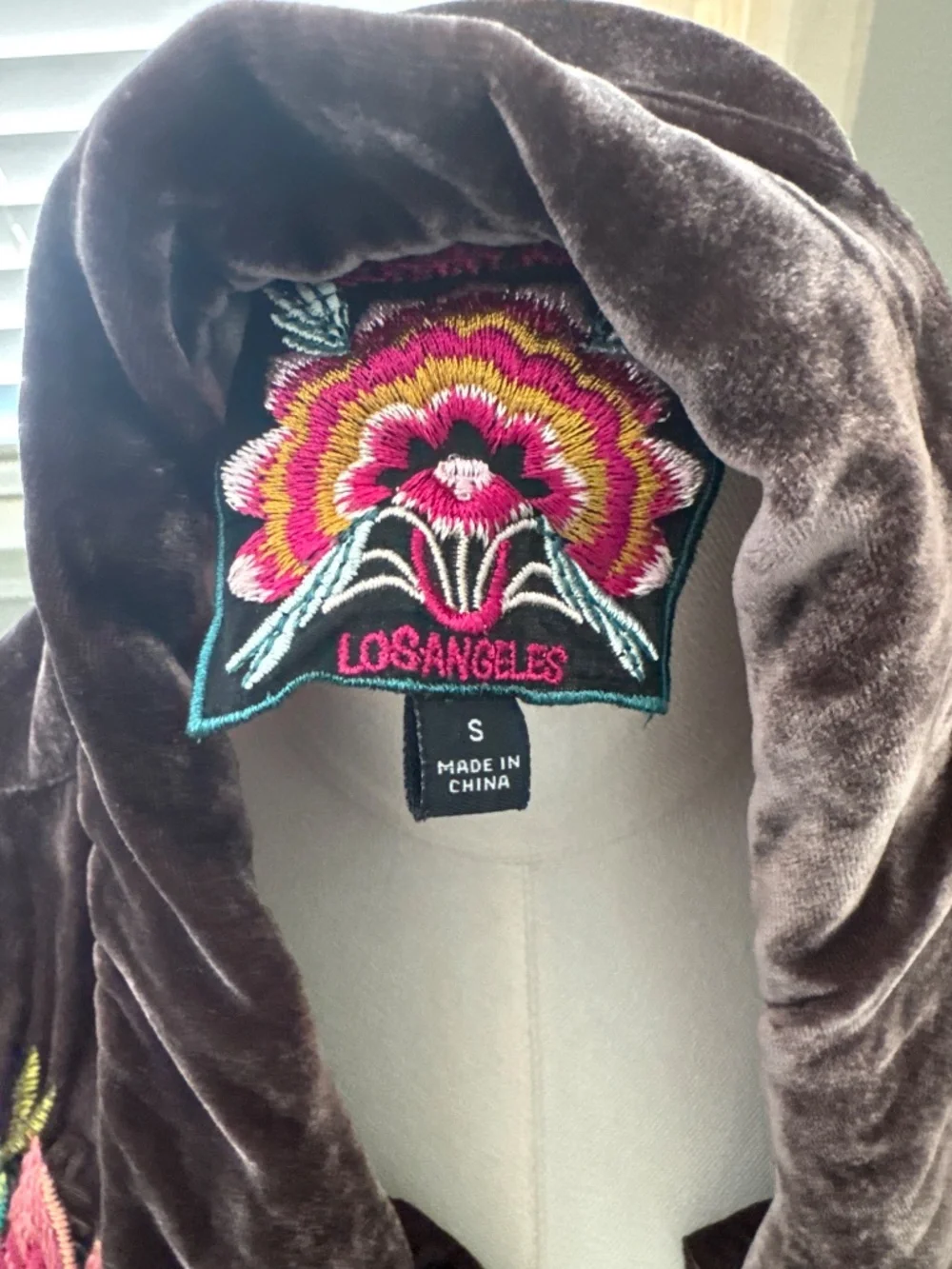 Top - Picture 2 of 2